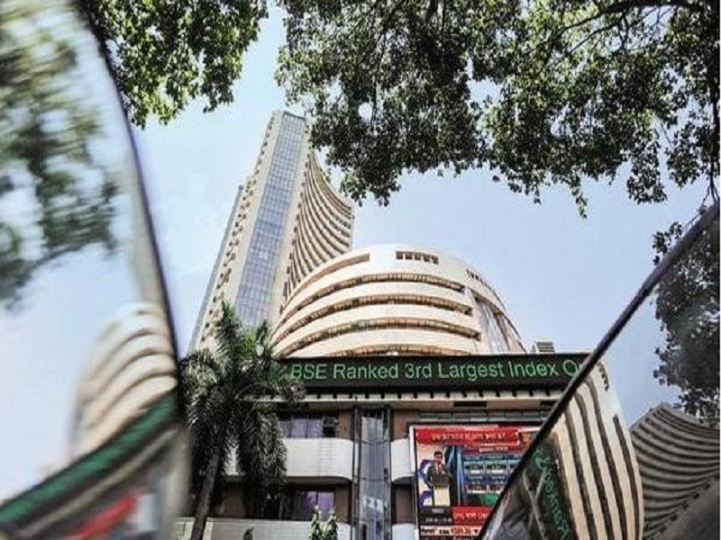 MARKET UPDATE:Sensex slid 350 points to 51,960 levels and Nifty  around the 15,550-mark